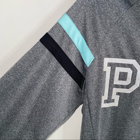 VS PINK Ultimate 1/2 Zip Athletic Pullover with Reflective Details M - Picture 3 of 10